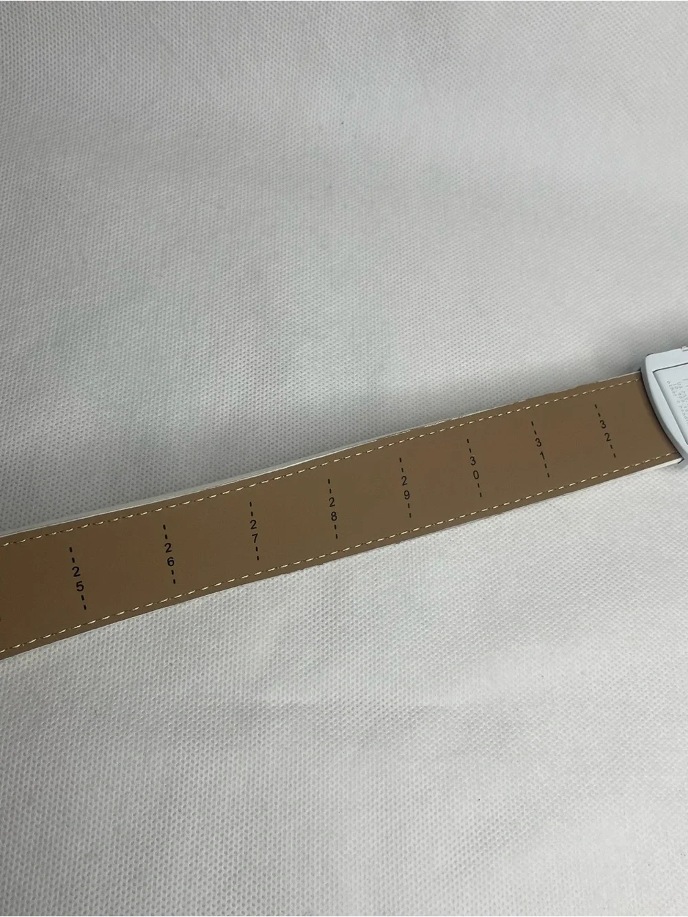 Nexbelt No Holes Ratchet Golf Belt Cut at 33” Grain Leather Mens White Metal Tan